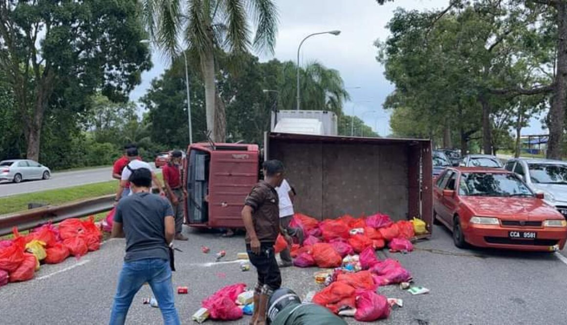 LORI BANTUAN TERBALIK