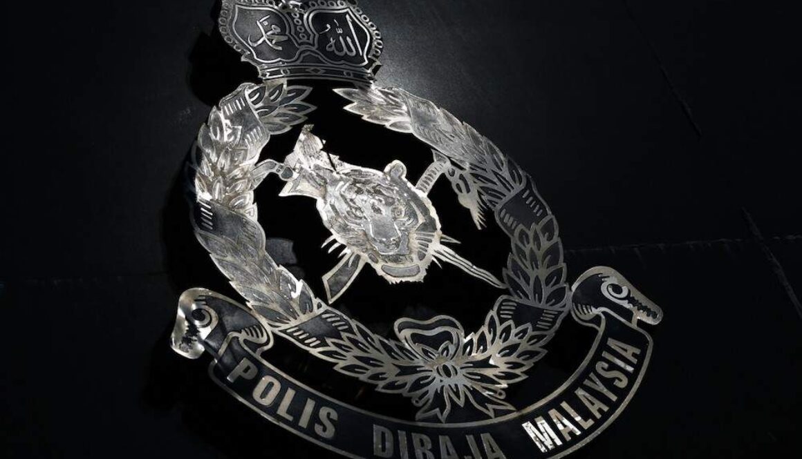 logo polis